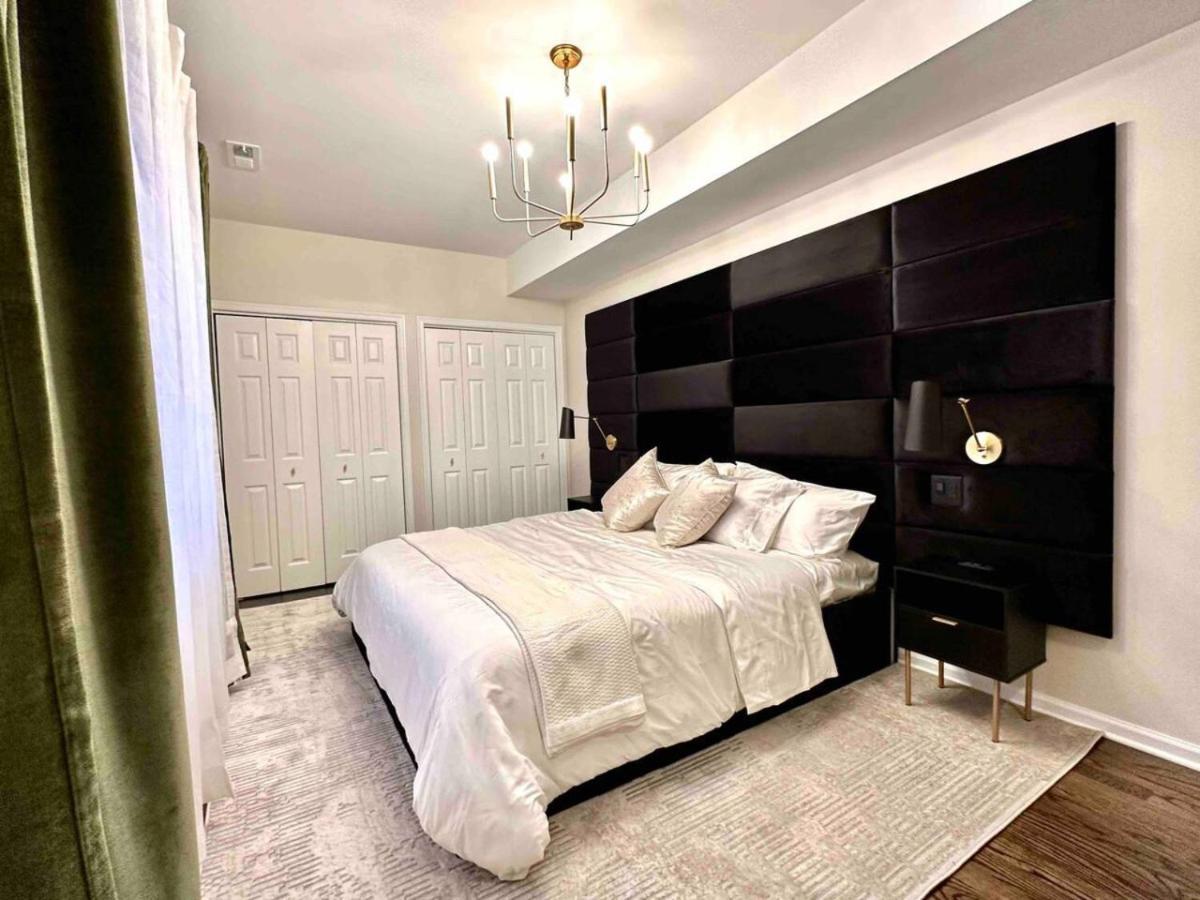 Apartment New! Spacious Art Deco Modern 5 Bd/3ba *