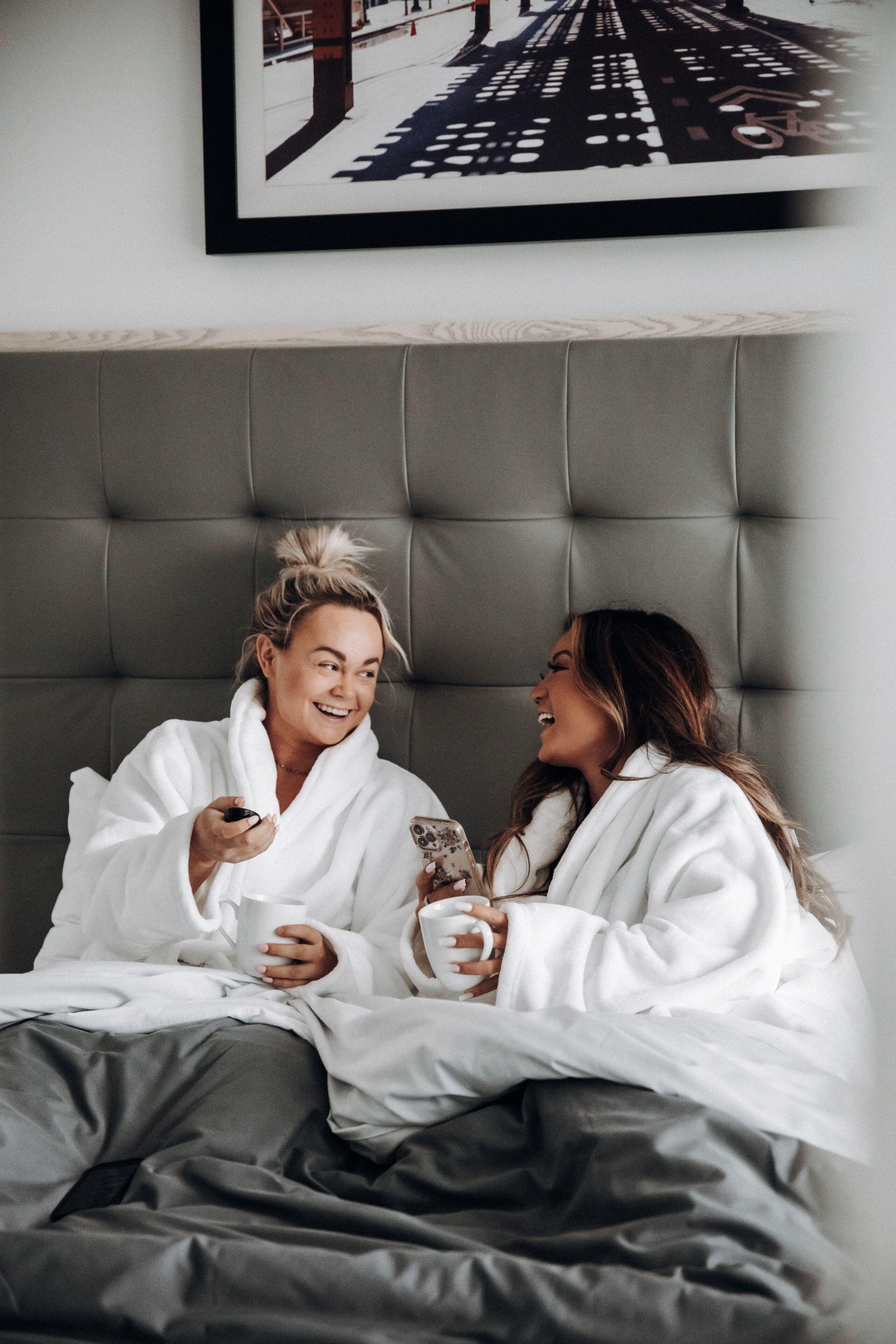 Level - Old Town Chicago