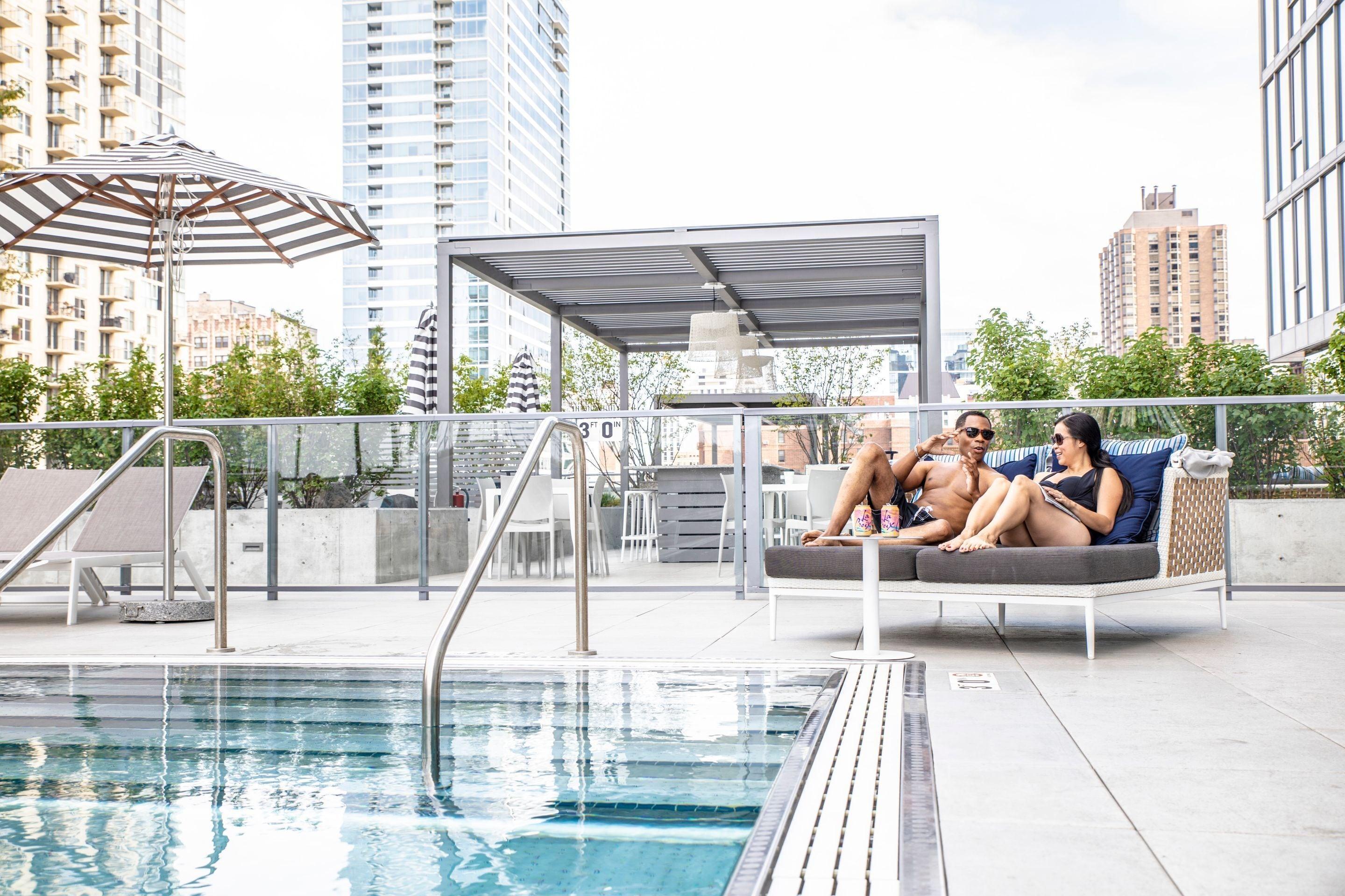 Hotel Level - Old Town Chicago