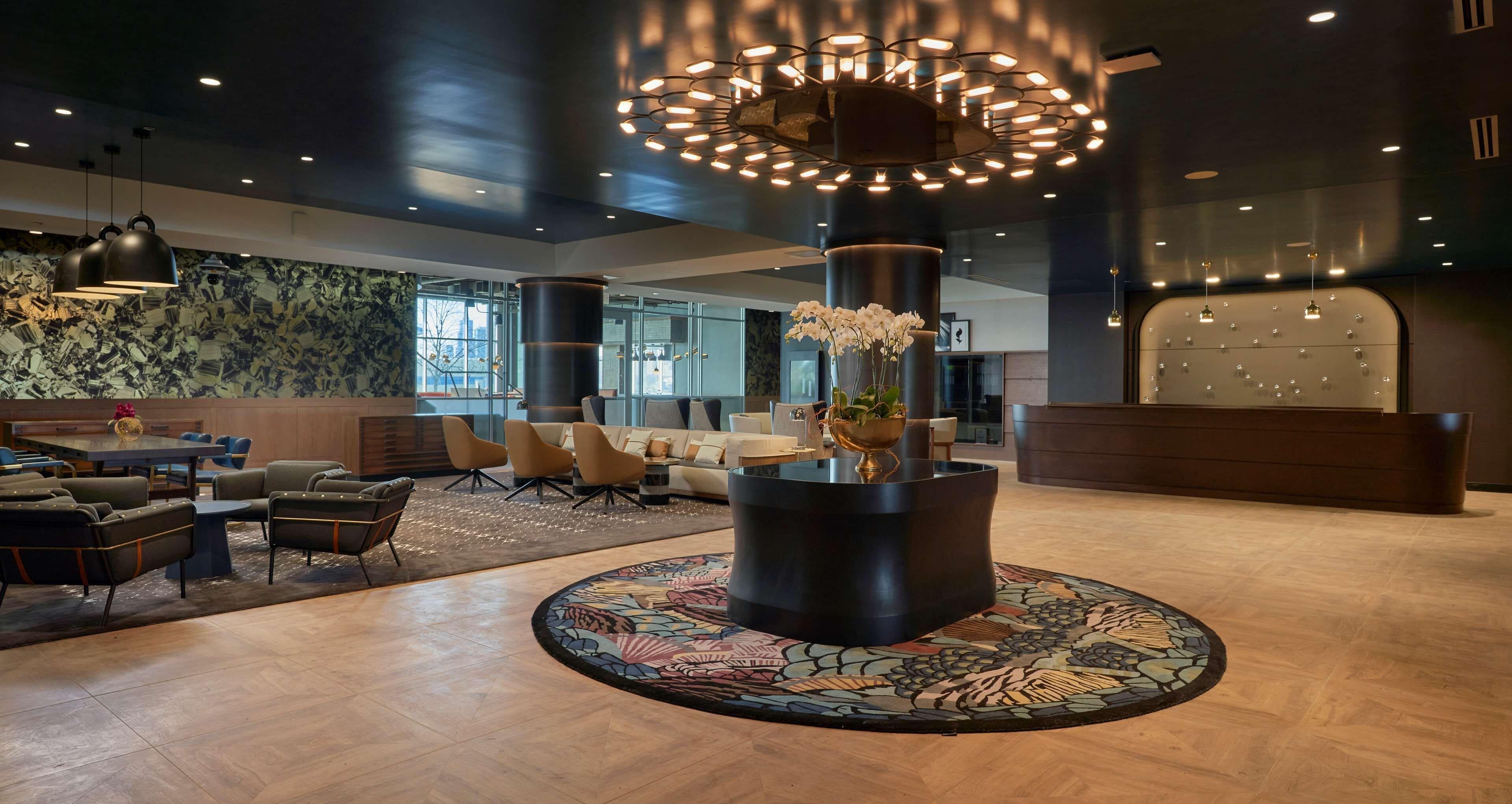 Sable At Navy Pier Chicago, Curio Collection By Hilton Hotel