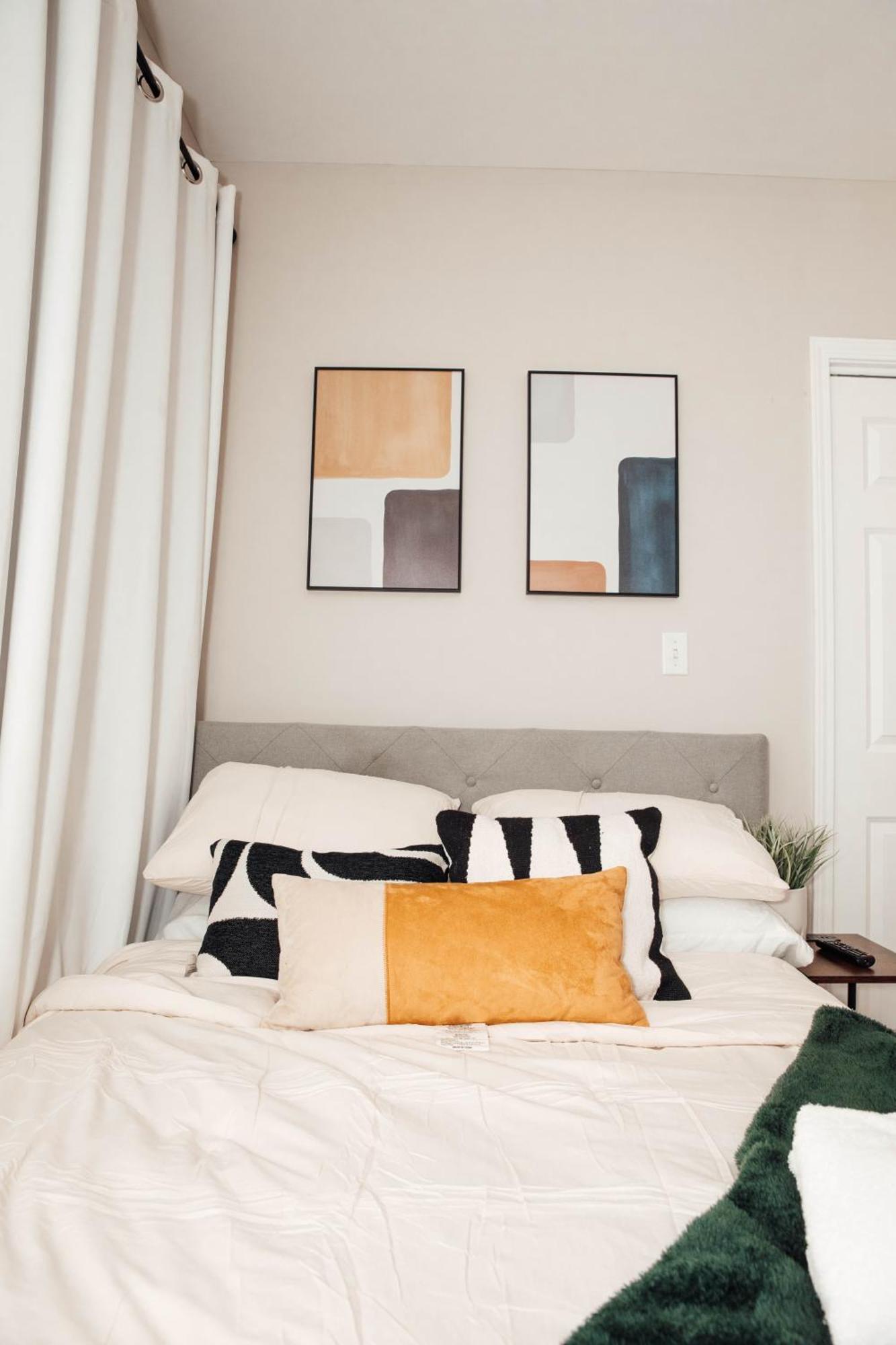 Modern & Spacious By Northwestern Hospital Bronzeville *