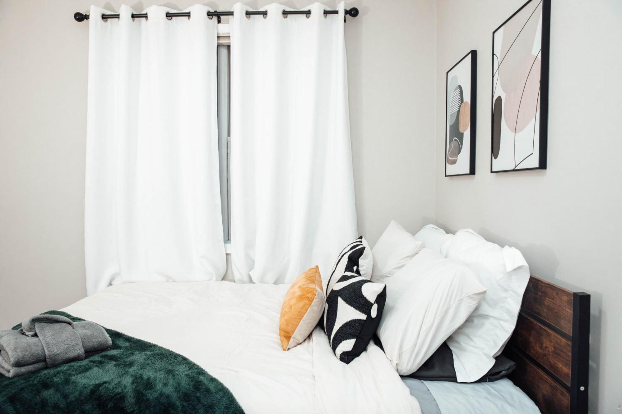 Modern & Spacious By Northwestern Hospital Bronzeville Apartment *