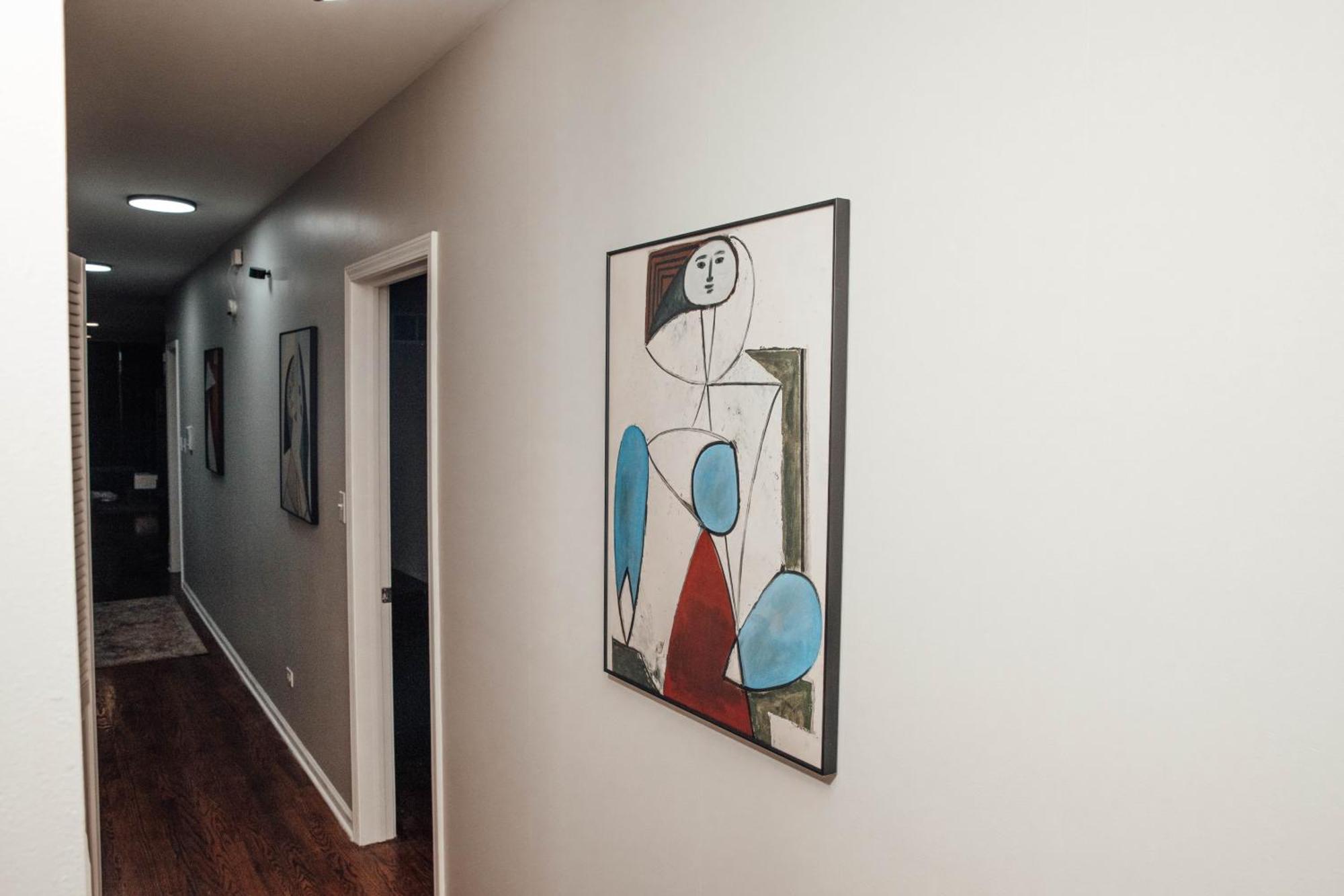 Modern & Spacious By Northwestern Hospital Bronzeville *