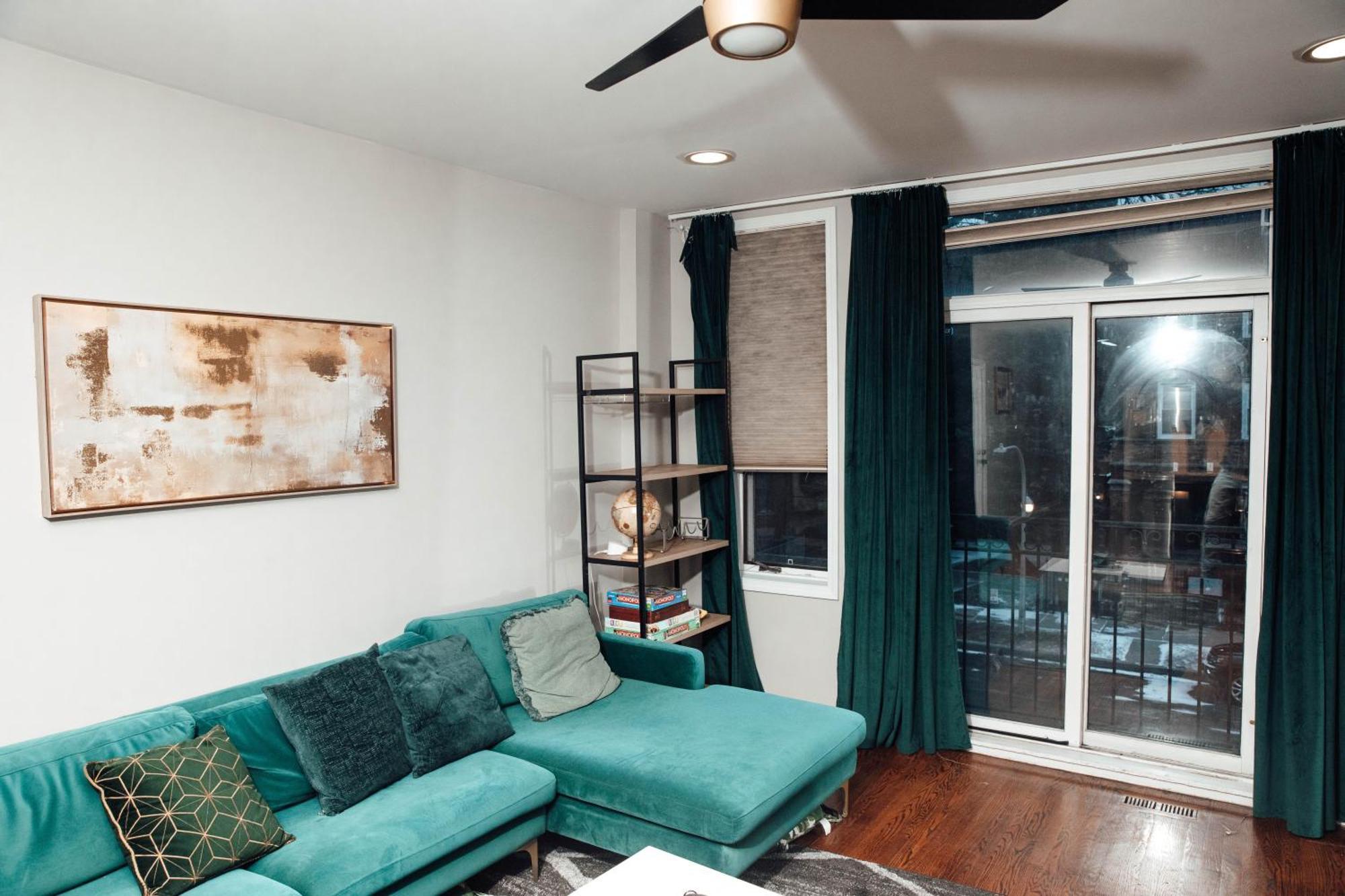 Modern & Spacious By Northwestern Hospital Bronzeville *