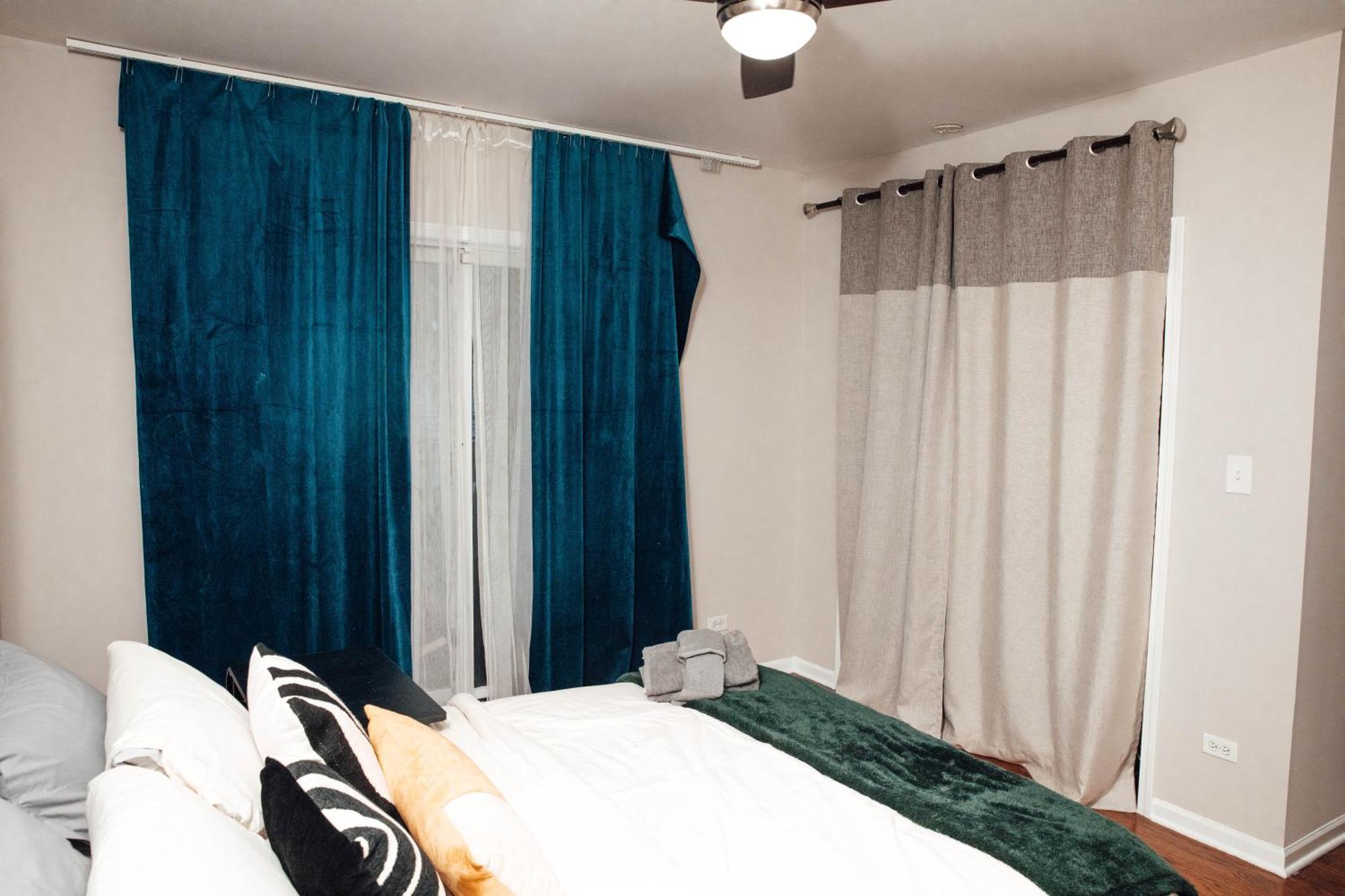 Modern & Spacious By Northwestern Hospital Bronzeville Apartment Chicago