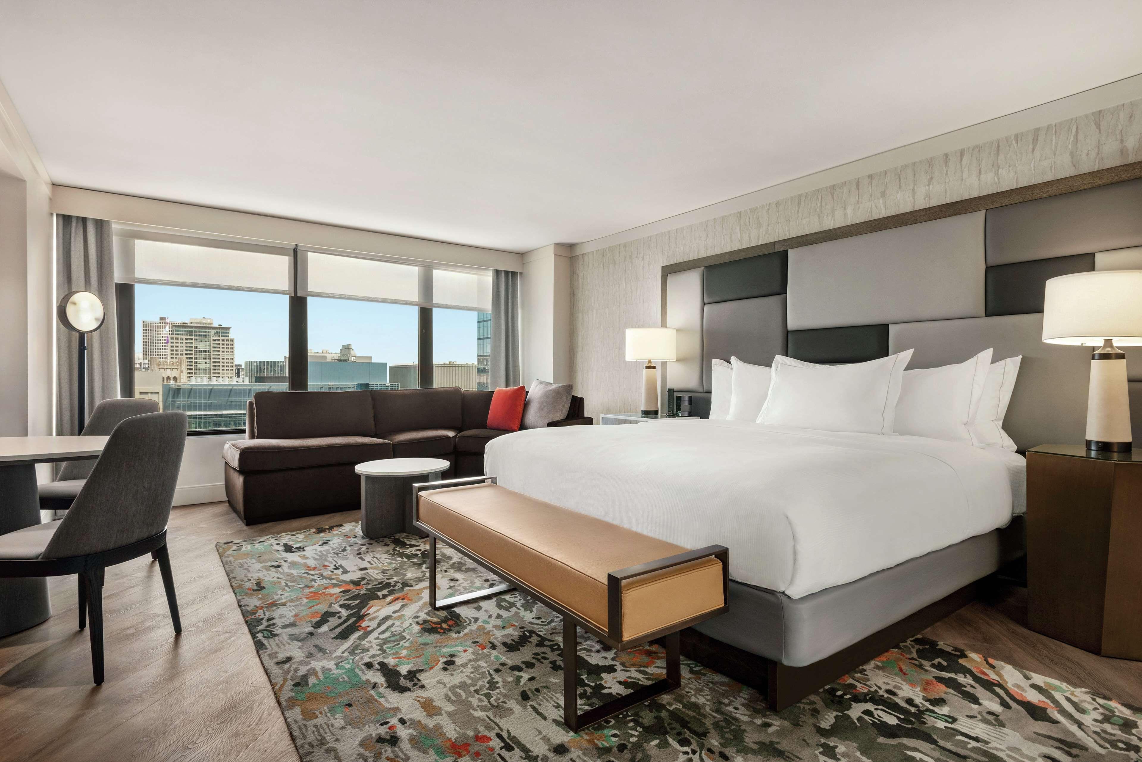 Hilton Grand Vacations Club Magnificent Mile