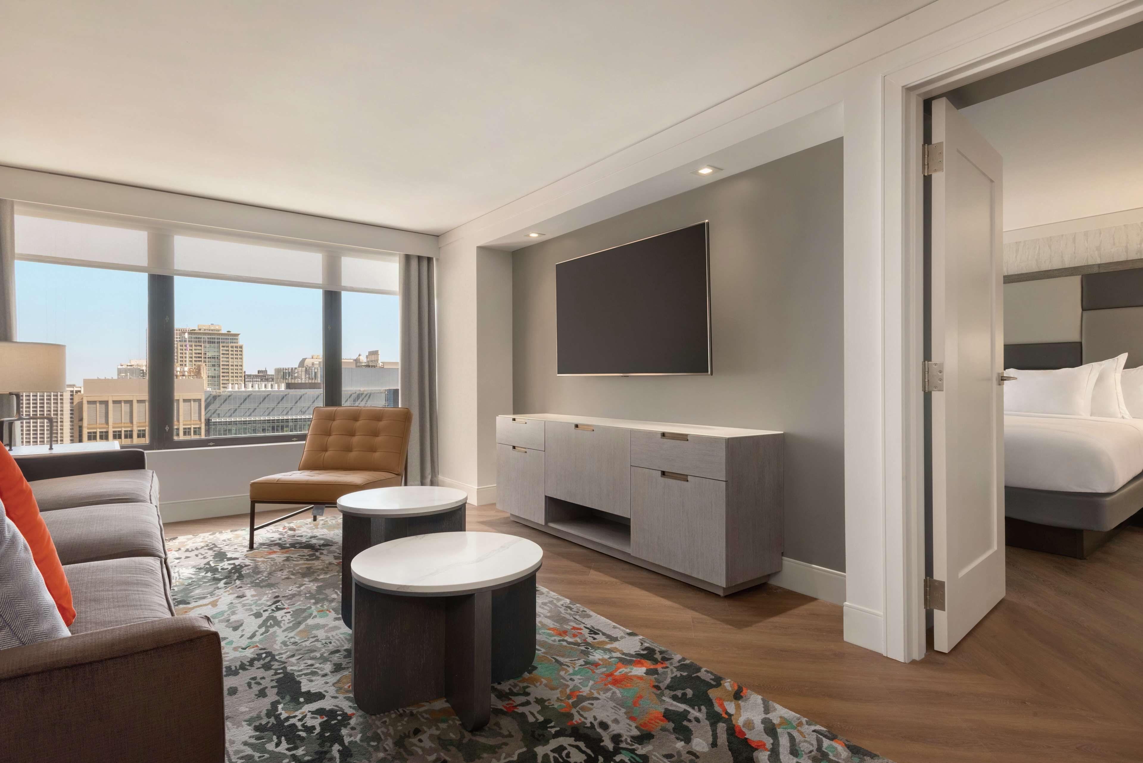 Hilton Grand Vacations Club Magnificent Mile 3*