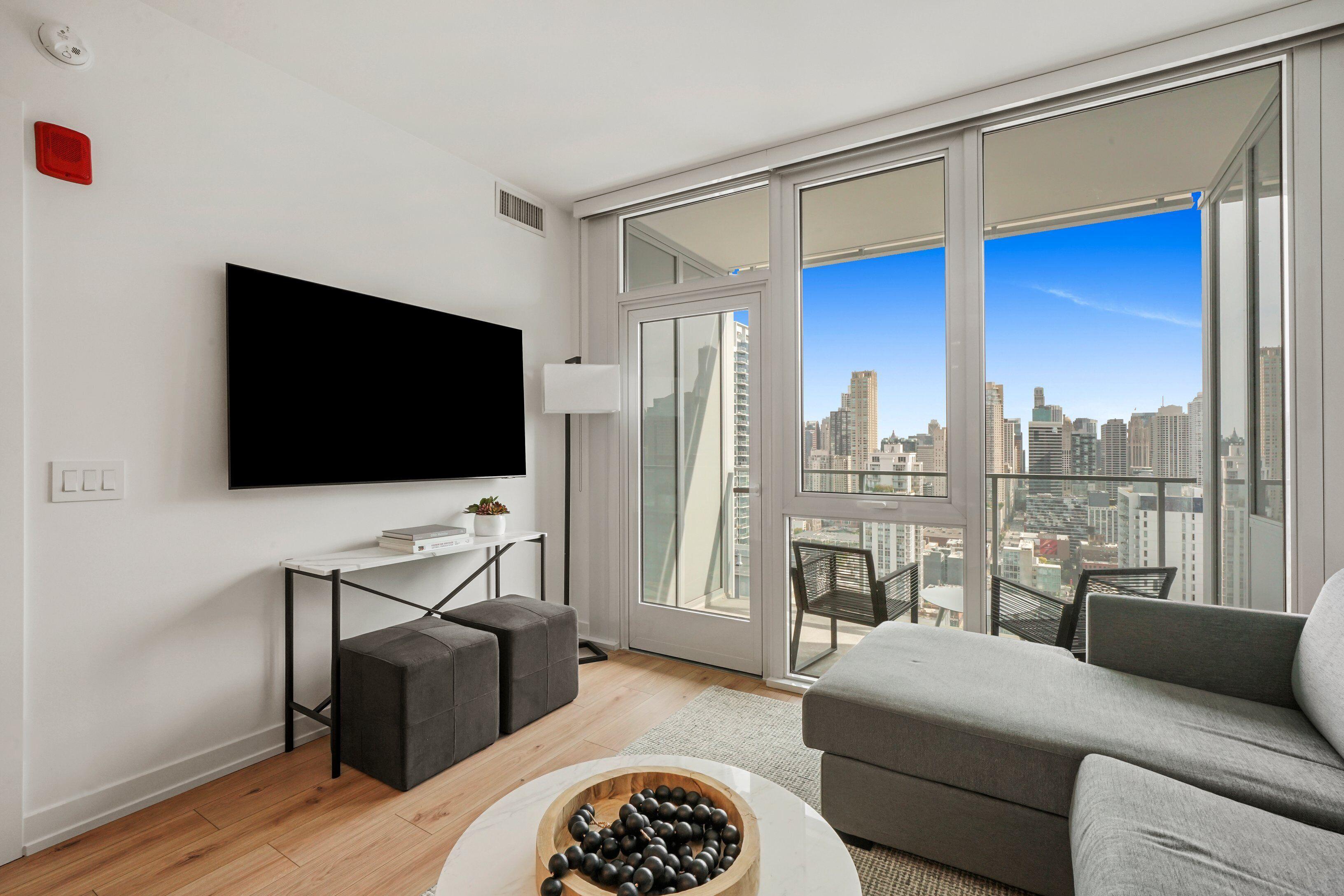 Hotel Level - River North Chicago