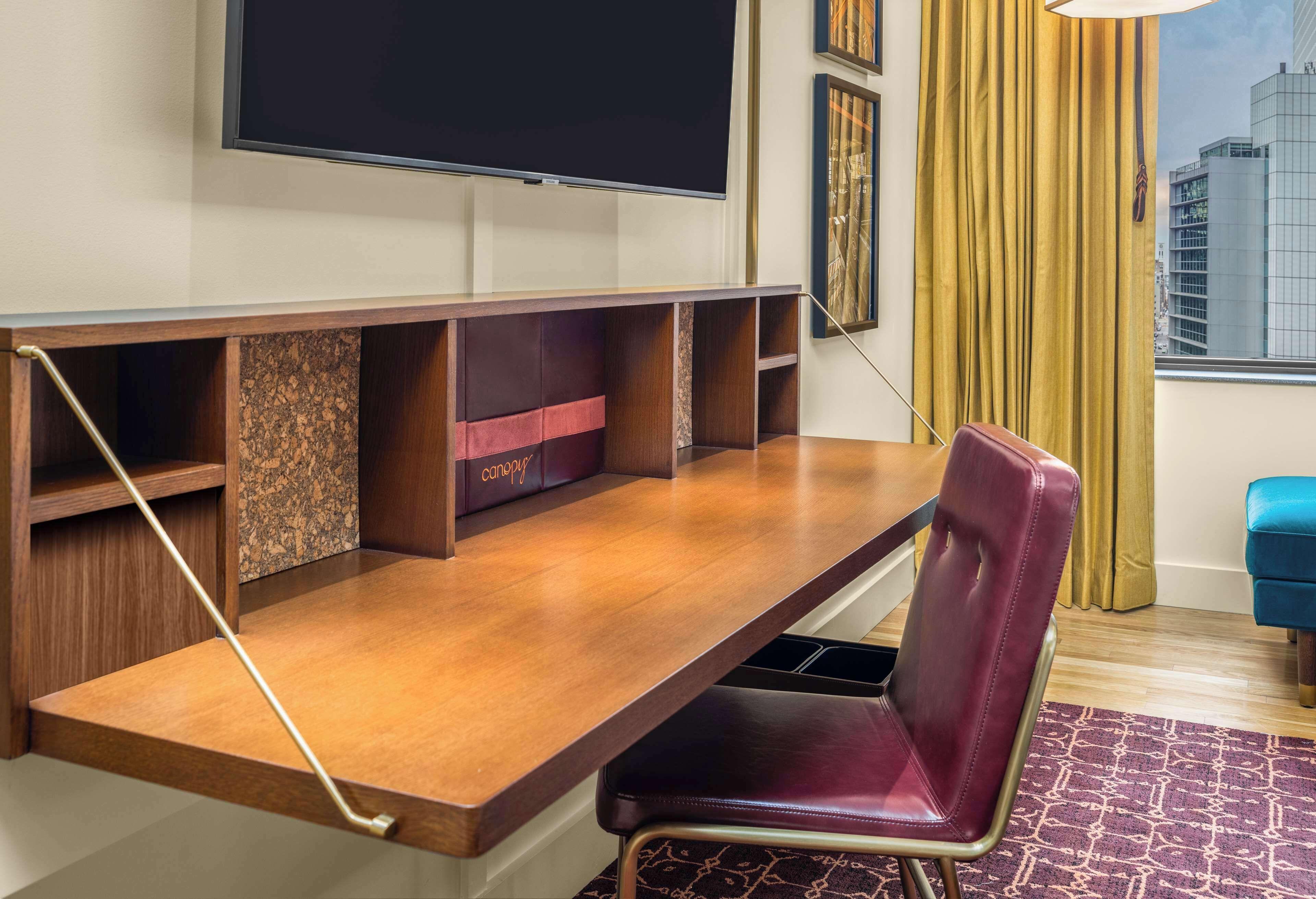 Hotel Canopy By Hilton Loop