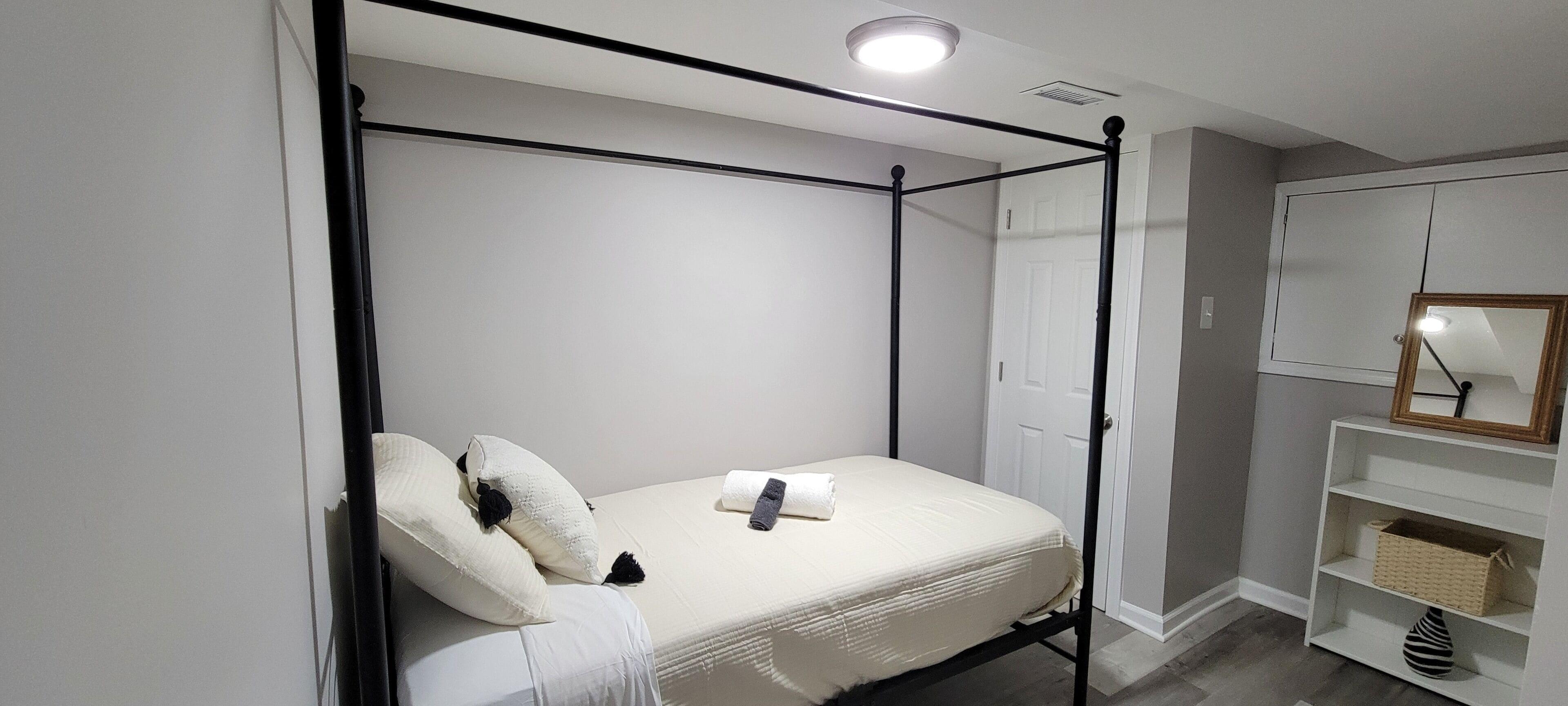 Chicago Avenue Inn *