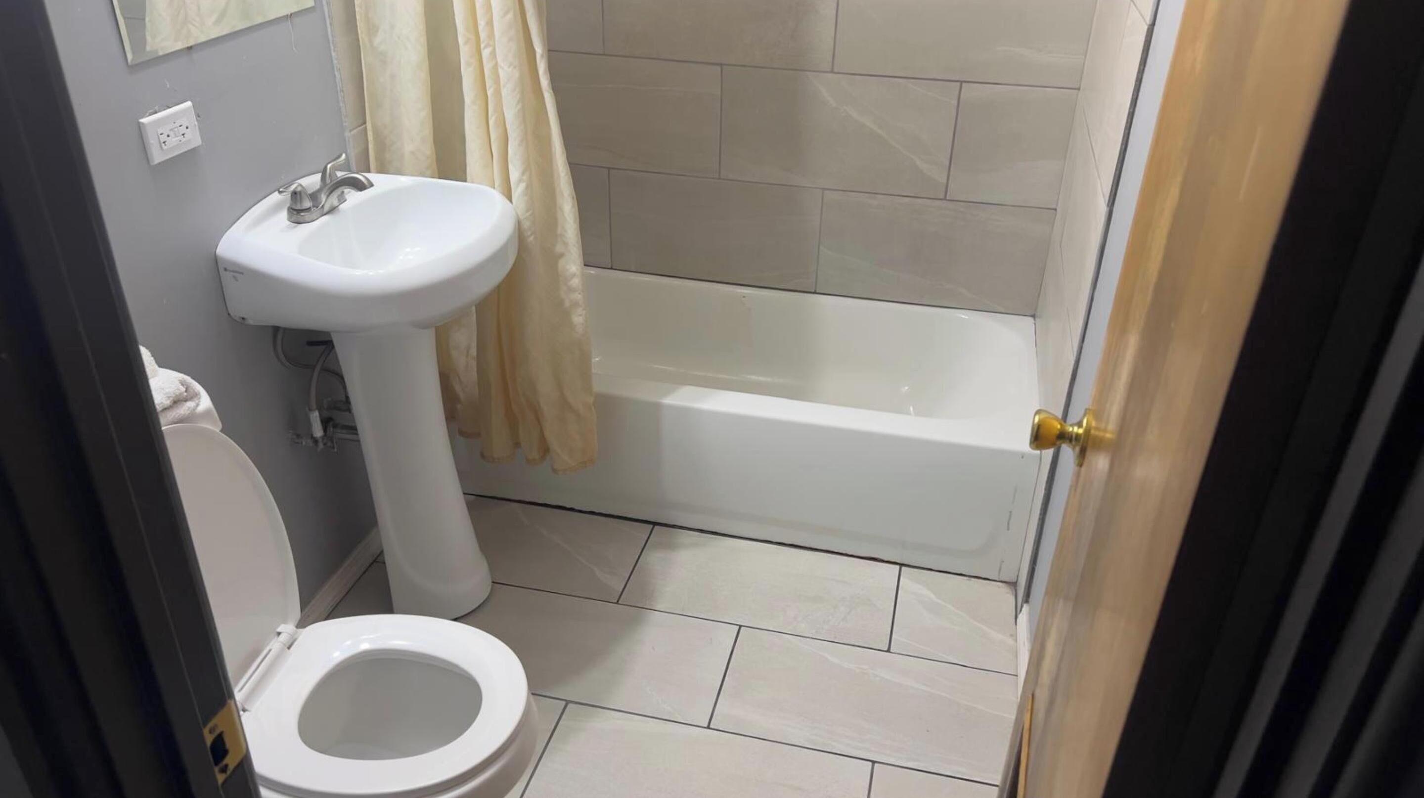 Motel By Oyo I-90 Chicago