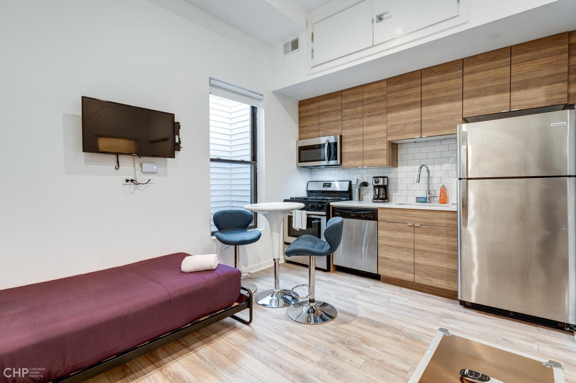 Second Floor By 747 Lofts Chicago