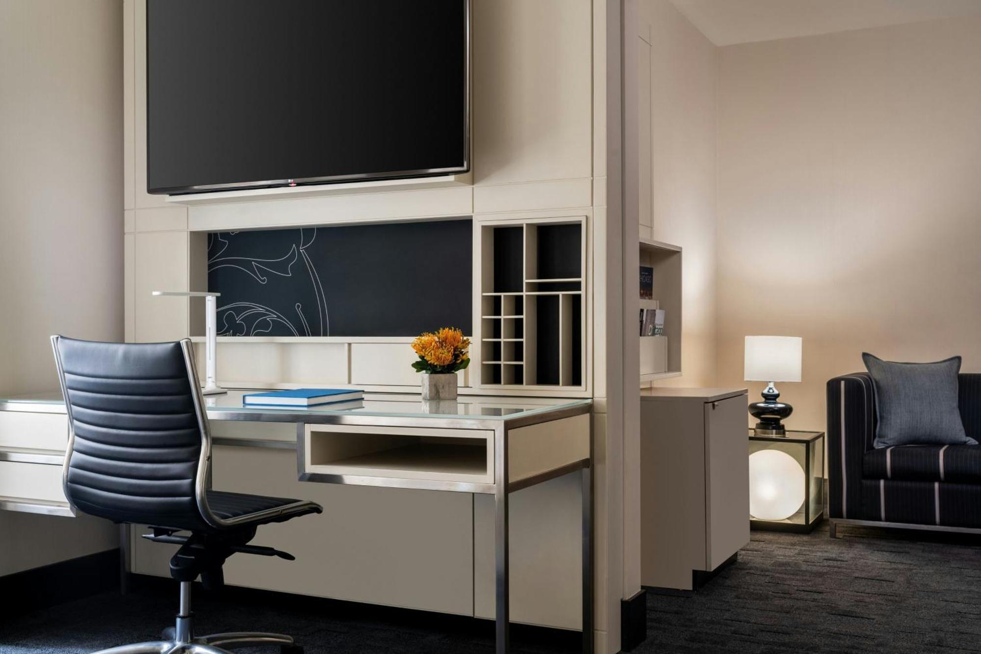 The Midland Hotel, Chicago, A Tribute Portfolio Hotel 4*