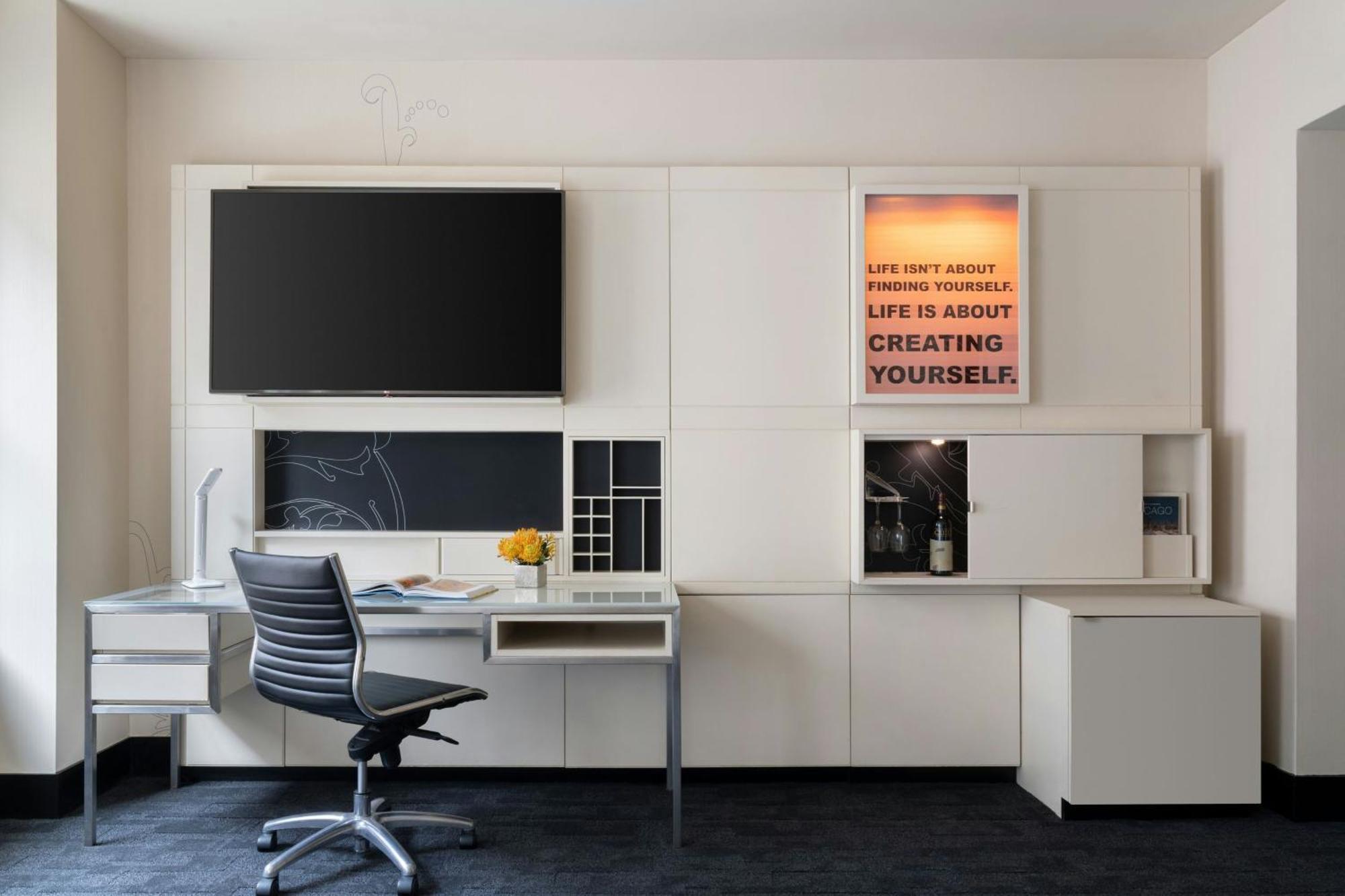 The Midland Hotel, Chicago, A Tribute Portfolio Hotel Chicago