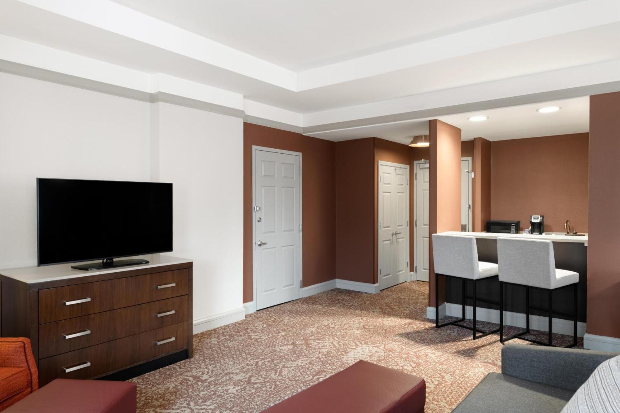 Hilton Garden Downtown/magnificent Mile Hotel 3*