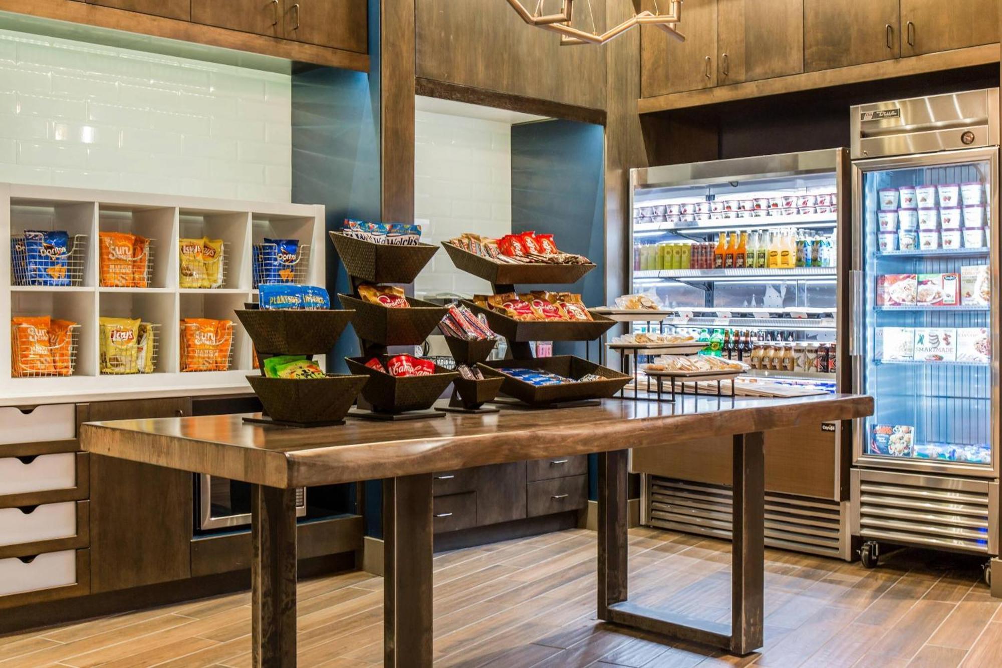 Cambria Loop - Theatre District 4* Chicago