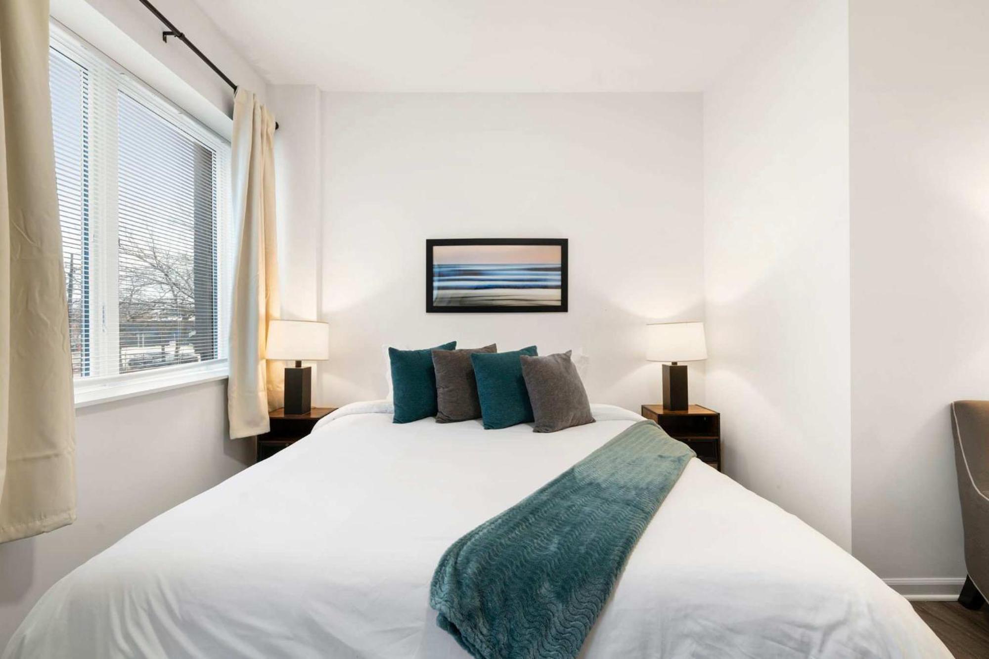 Stylish 3br Gem In Prime Location