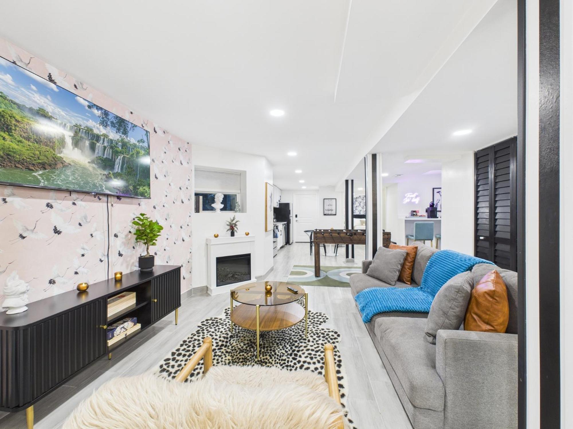 Apartment Addison Art Deco Flat Chicago