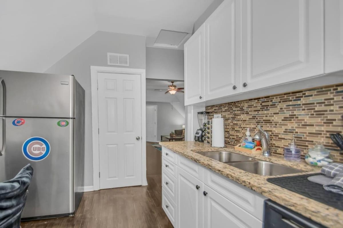 Cute And Spacious Wrigleyville - Private Deck * Chicago