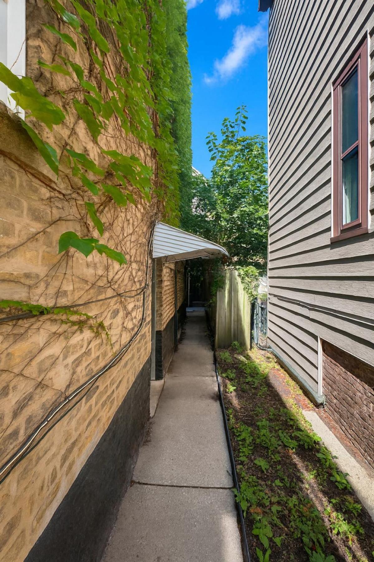 Cute And Spacious Wrigleyville - Private Deck Apartment Chicago