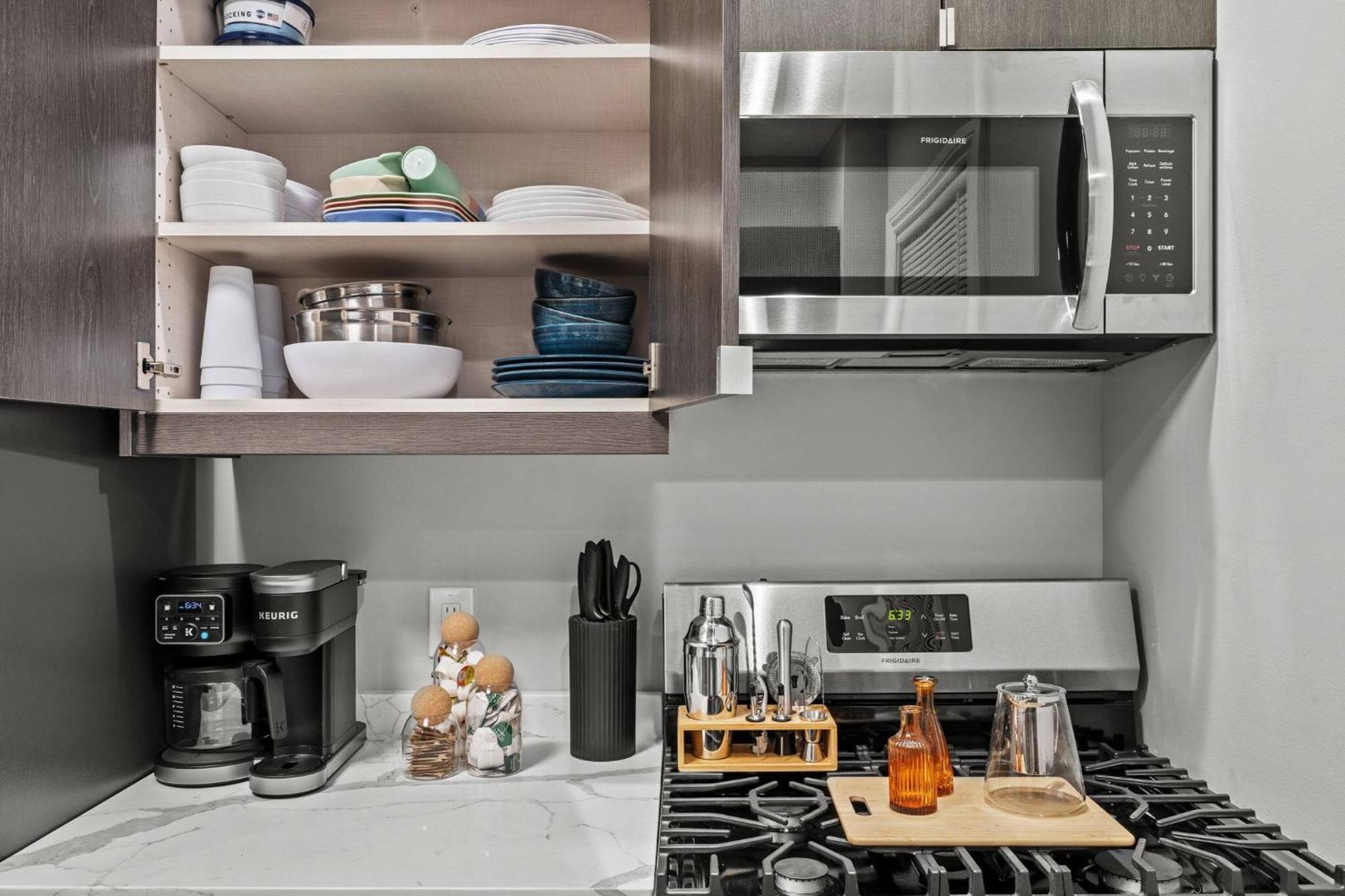 Little India Gem - Bollywood Retreat Near Markets Apartment Chicago