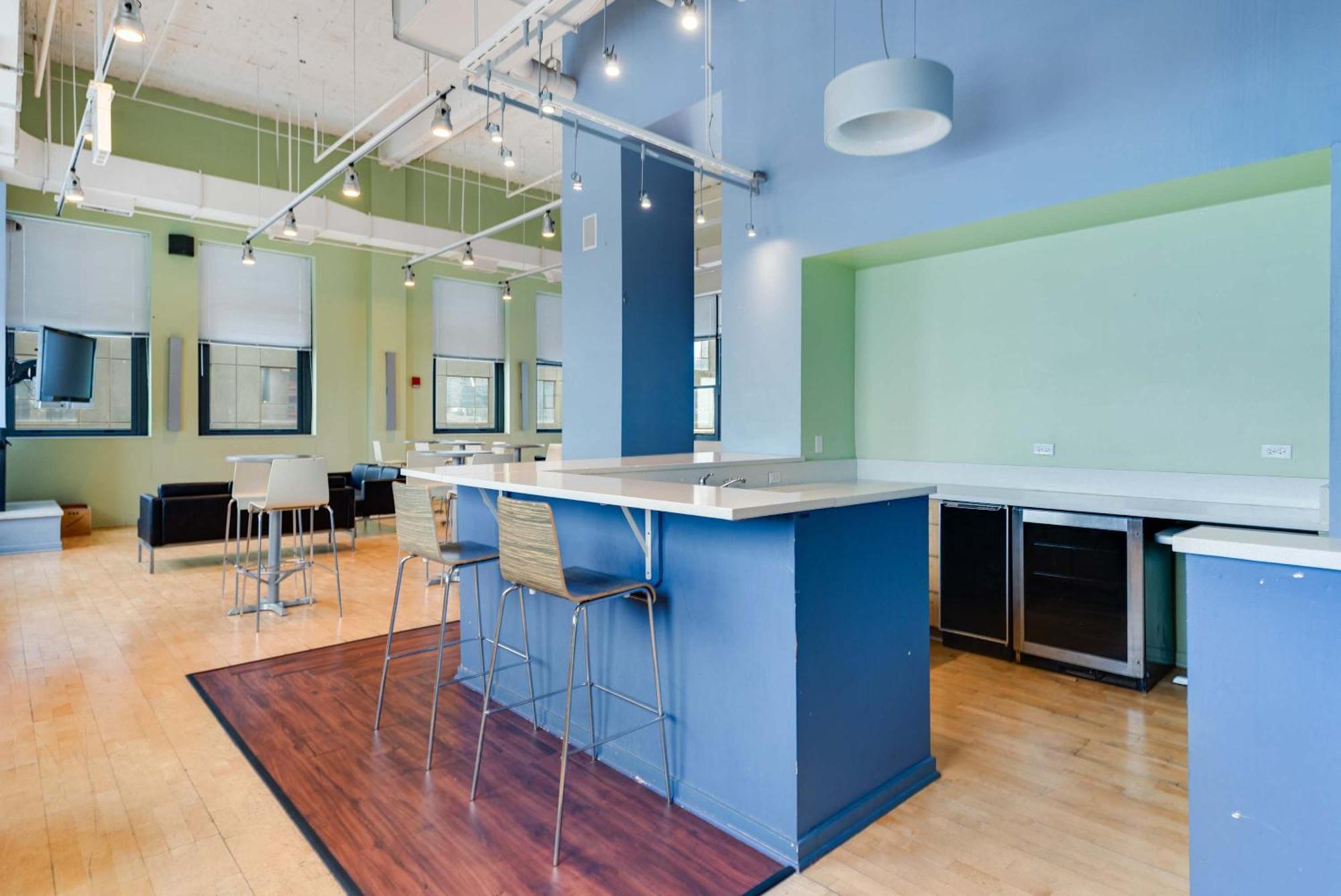 Apartment Downtown With Free In & Out Parking 2 Chicago