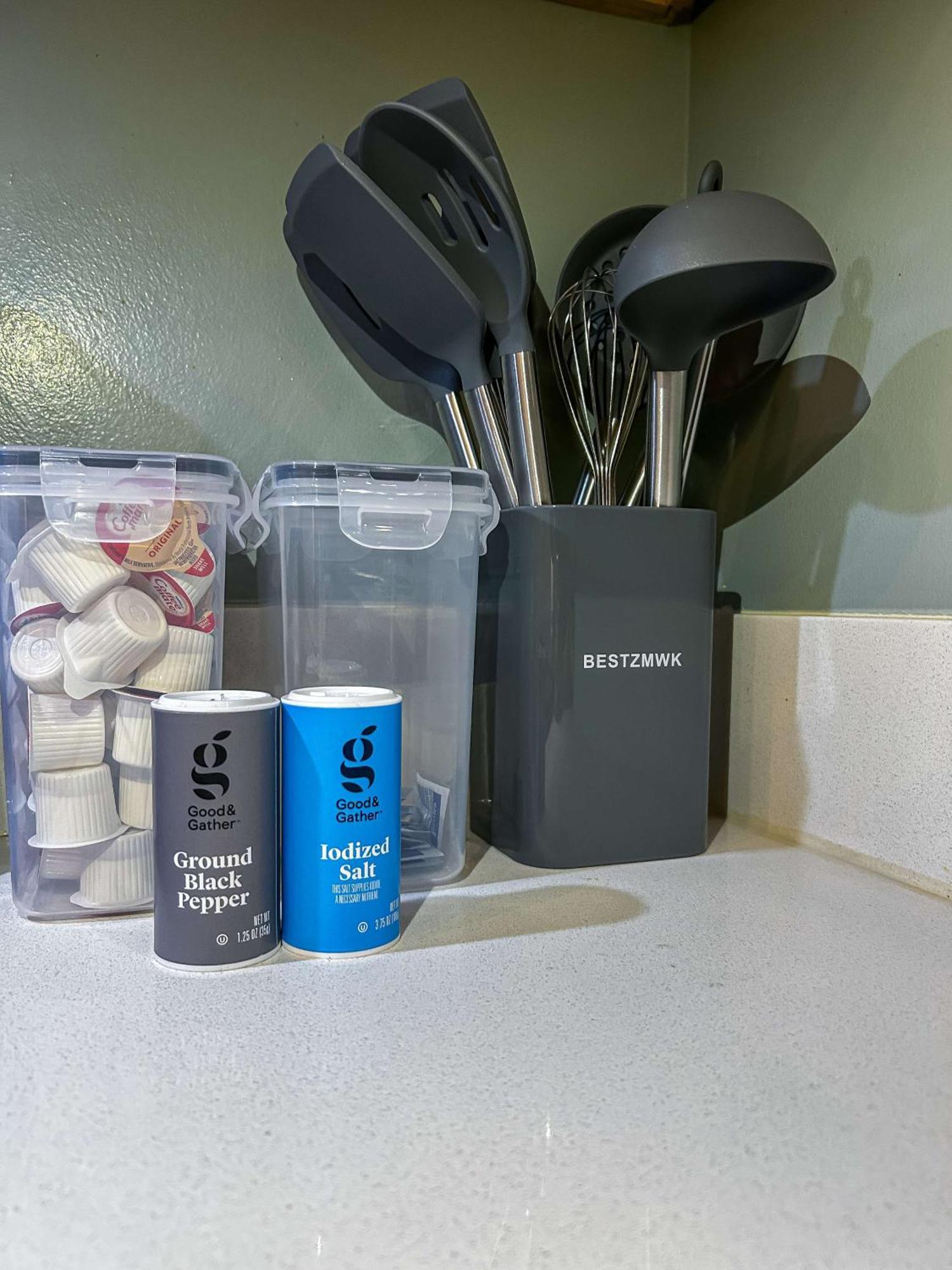 Downtown With Free In & Out Parking 2 Chicago