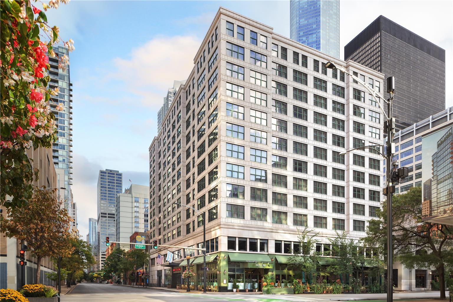 Hampton & Chicago-downtown Chicago