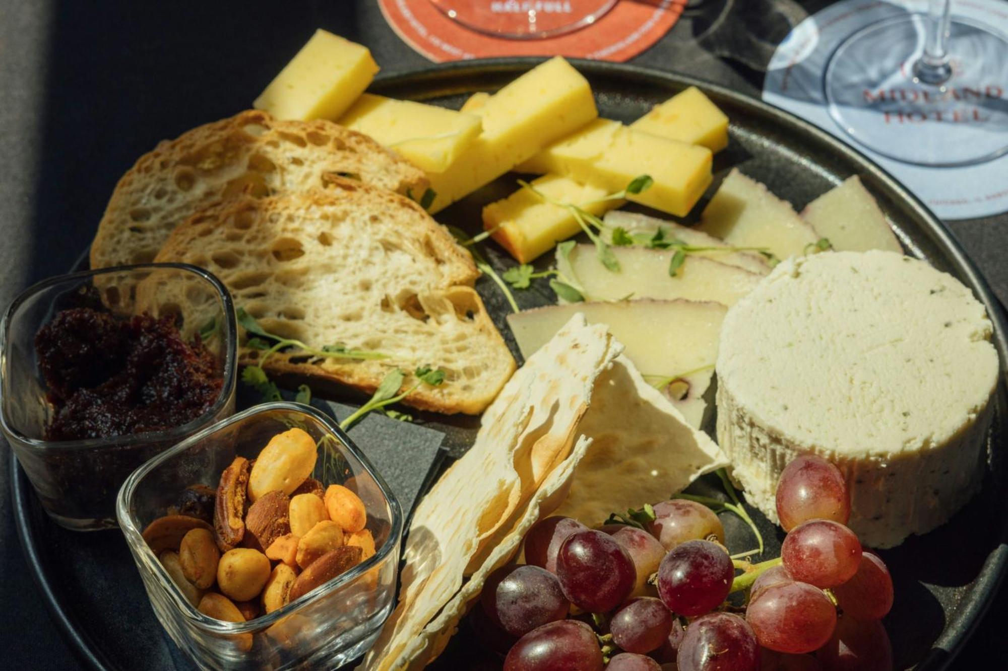 The Midland Hotel, Chicago, A Tribute Portfolio Hotel Hotel Chicago