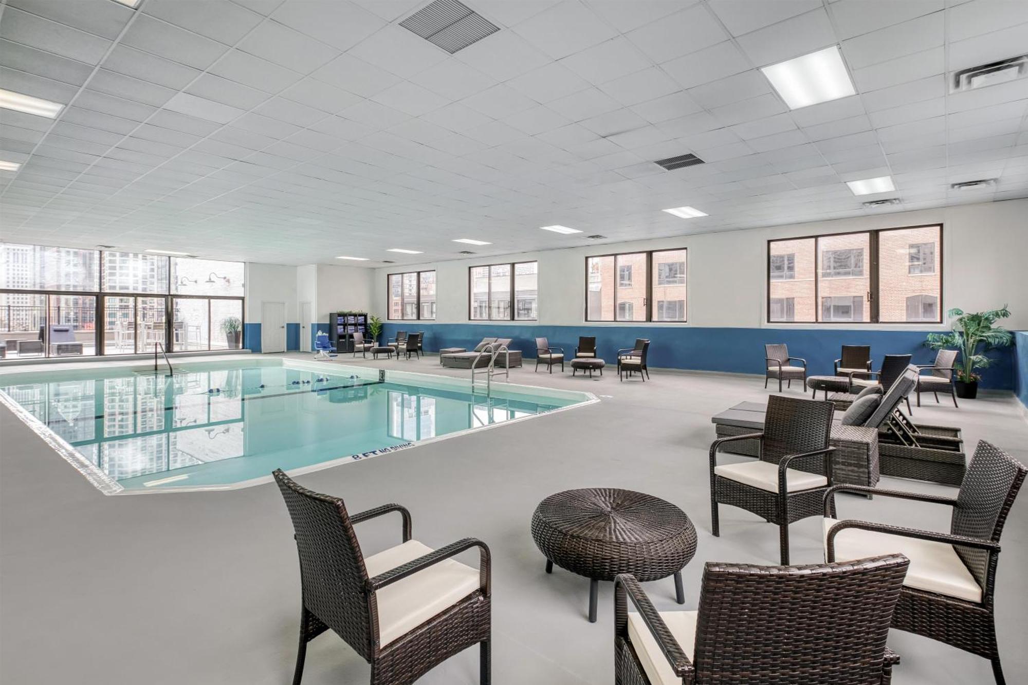Western Downtown-river North 3*