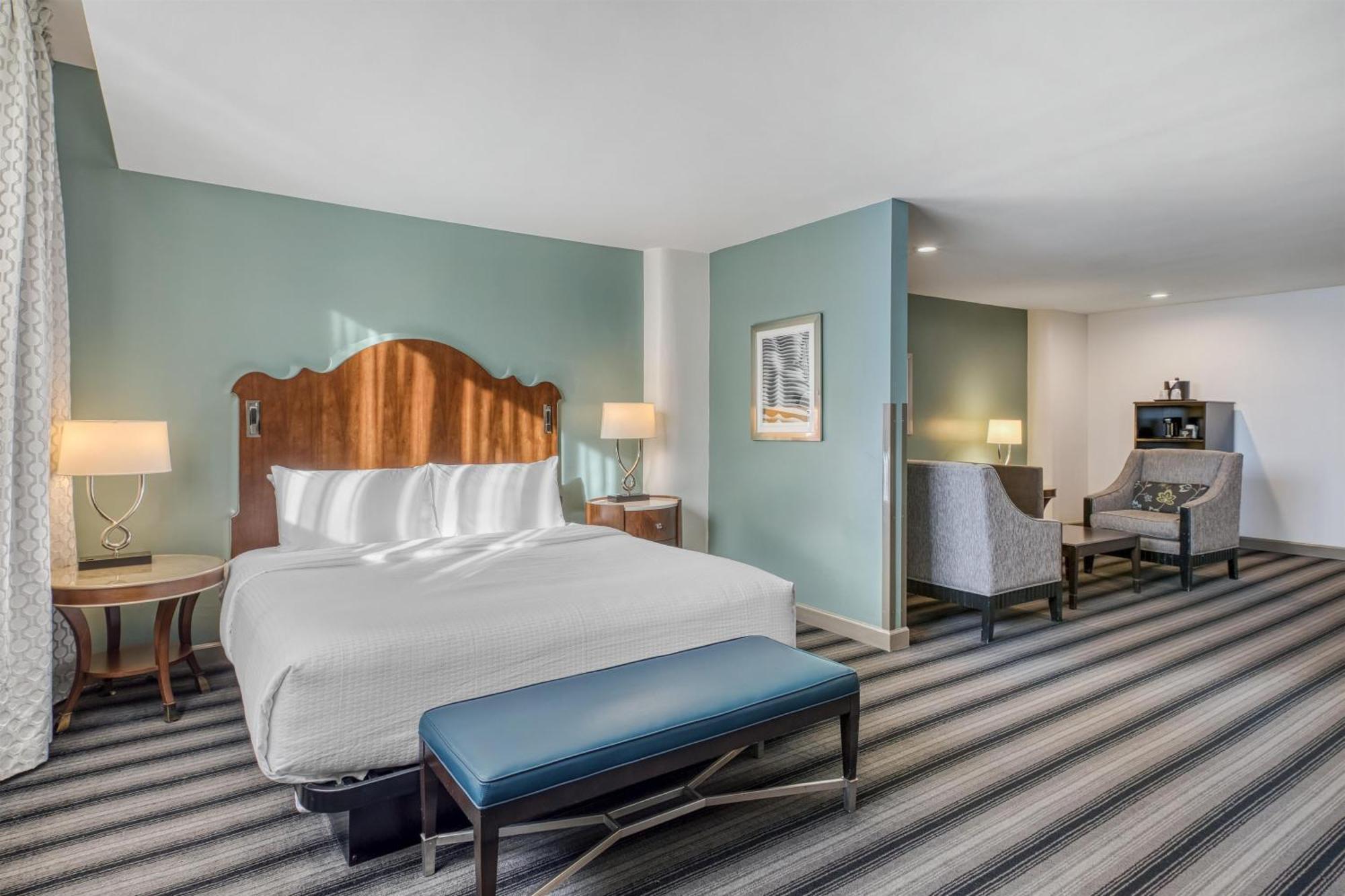 Hotel Western Downtown-river North 3*