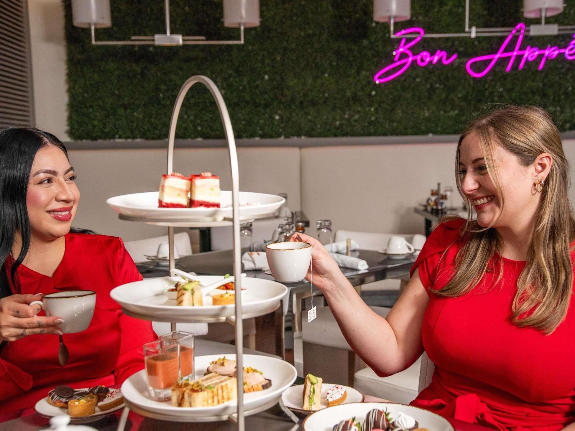 Sofitel Magnificent Mile Hotel