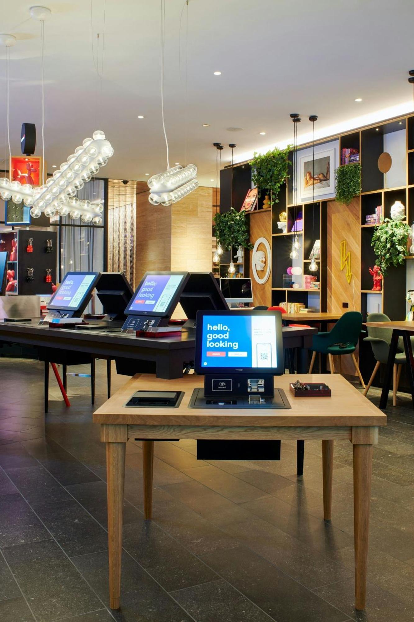 Hotel Citizenm Downtown 4*
