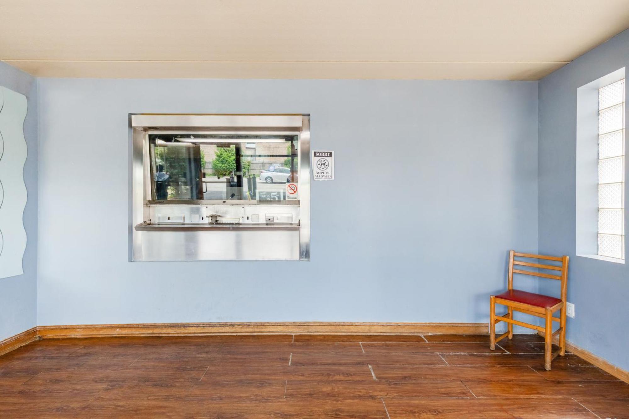 By Oyo I-90 2* Chicago