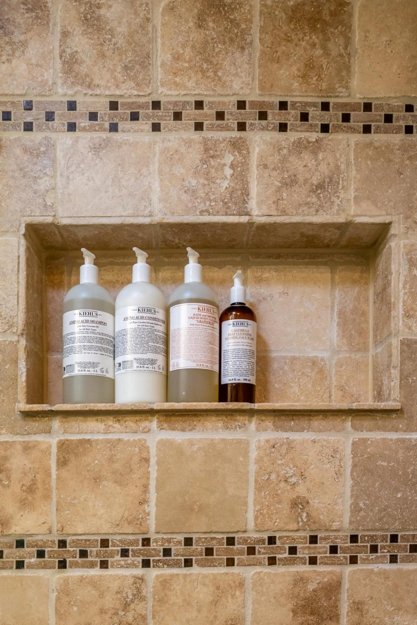 Holiday home 3-story Townhome Free Parking Private Patio Washer-dryer Chicago