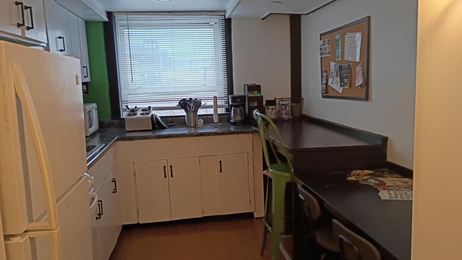 Capsule hotel Grand House *