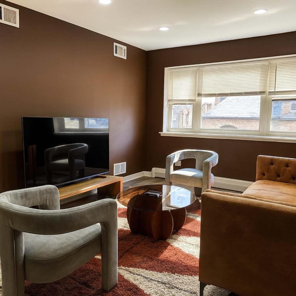 Apartment Quiet 1 Bedroom 1 Free Parking High Speed Wi-fi *