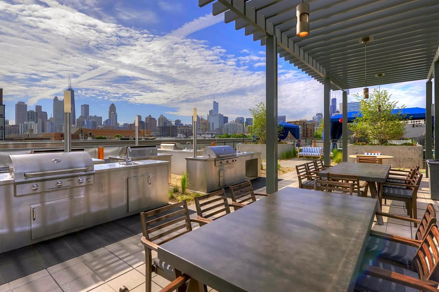 Near North 1br W Doorman Wd Gym Nr I-90 Chi-872 *