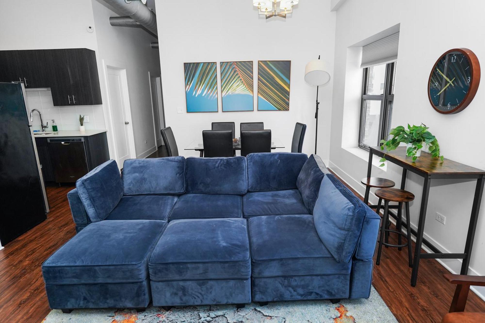 Apartment Spacious 3br 420 Friendly Near Mccormick Place, Lakefront And Soldier Field *