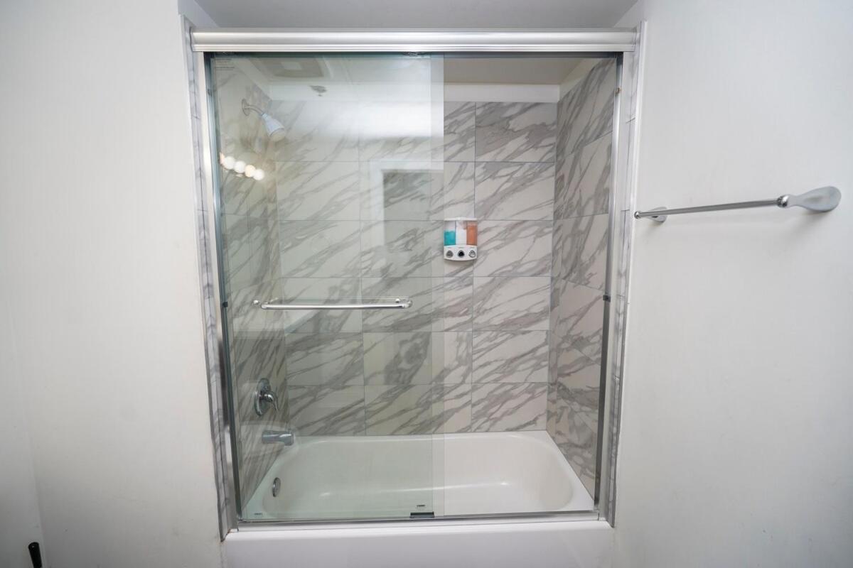 Mccormick Place: Modern Downtown Loft With Optional Parking Apartment Chicago