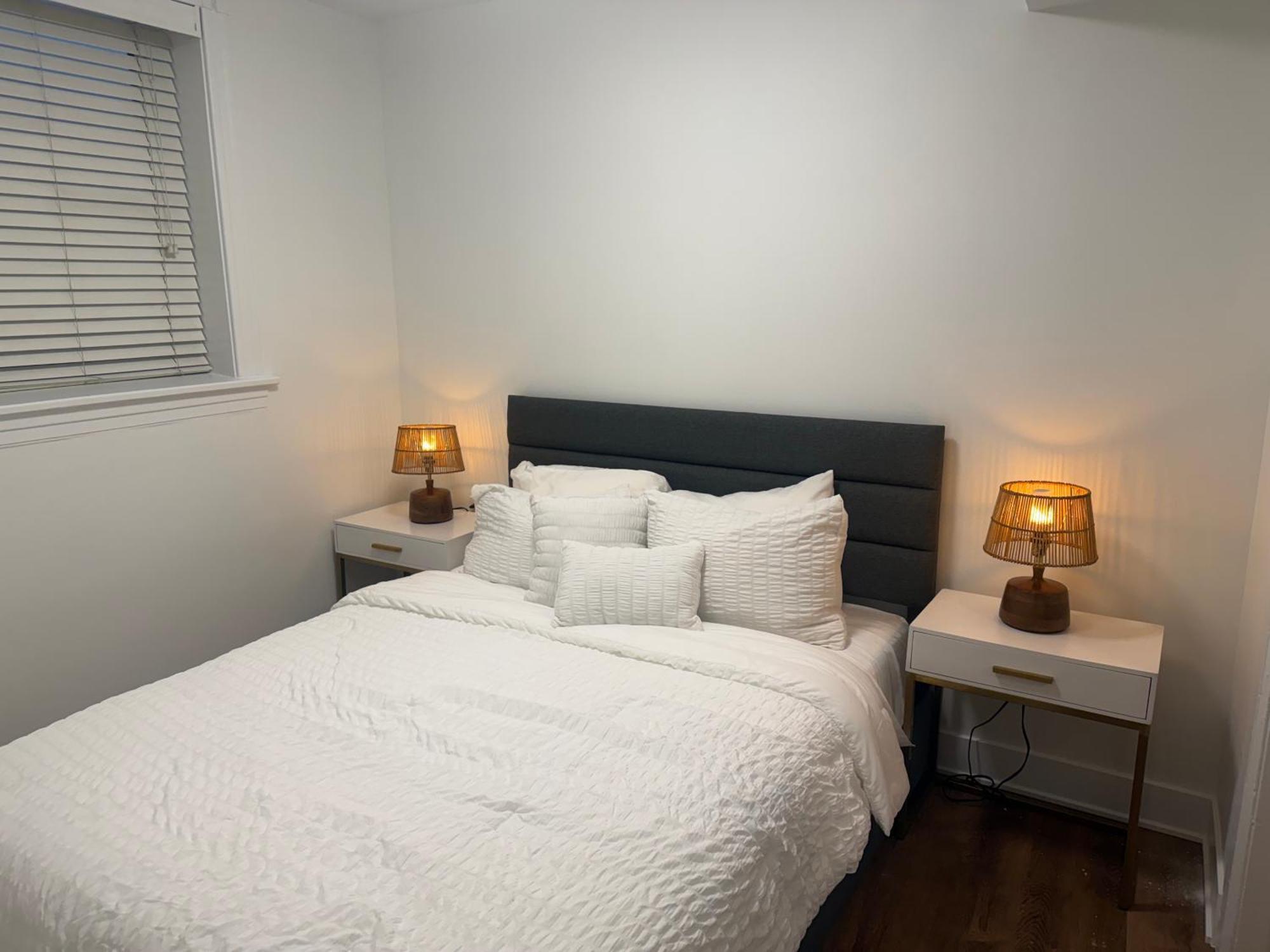 The Lyons' Lair * Chicago