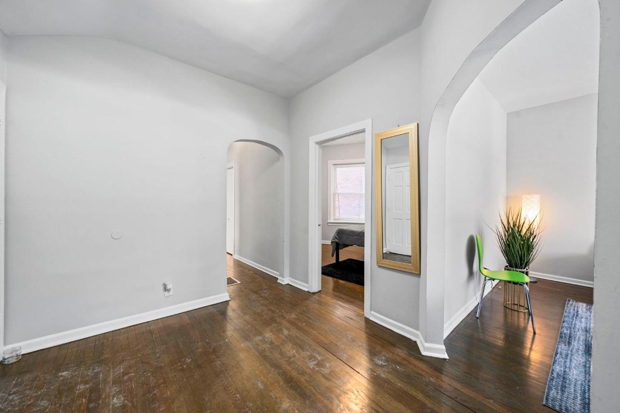 Apartment Cozy Woodlawn Retreat 1 Chicago