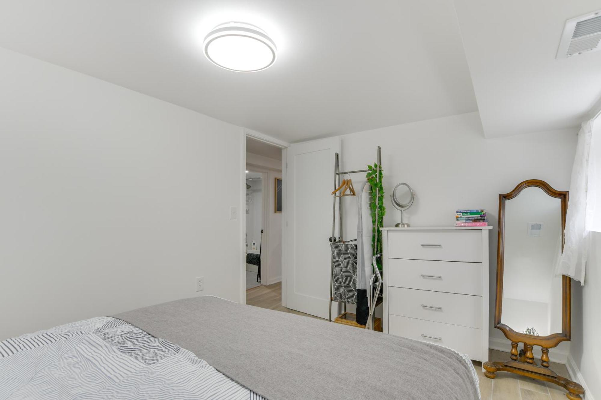 Apartment 2 Mi To Logan Square Pet-friendly Urban Oasis! Chicago