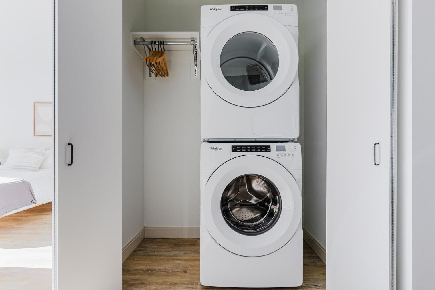 Apartment Blueground River North Balcony Pool Nr Pier Chi-1150 *