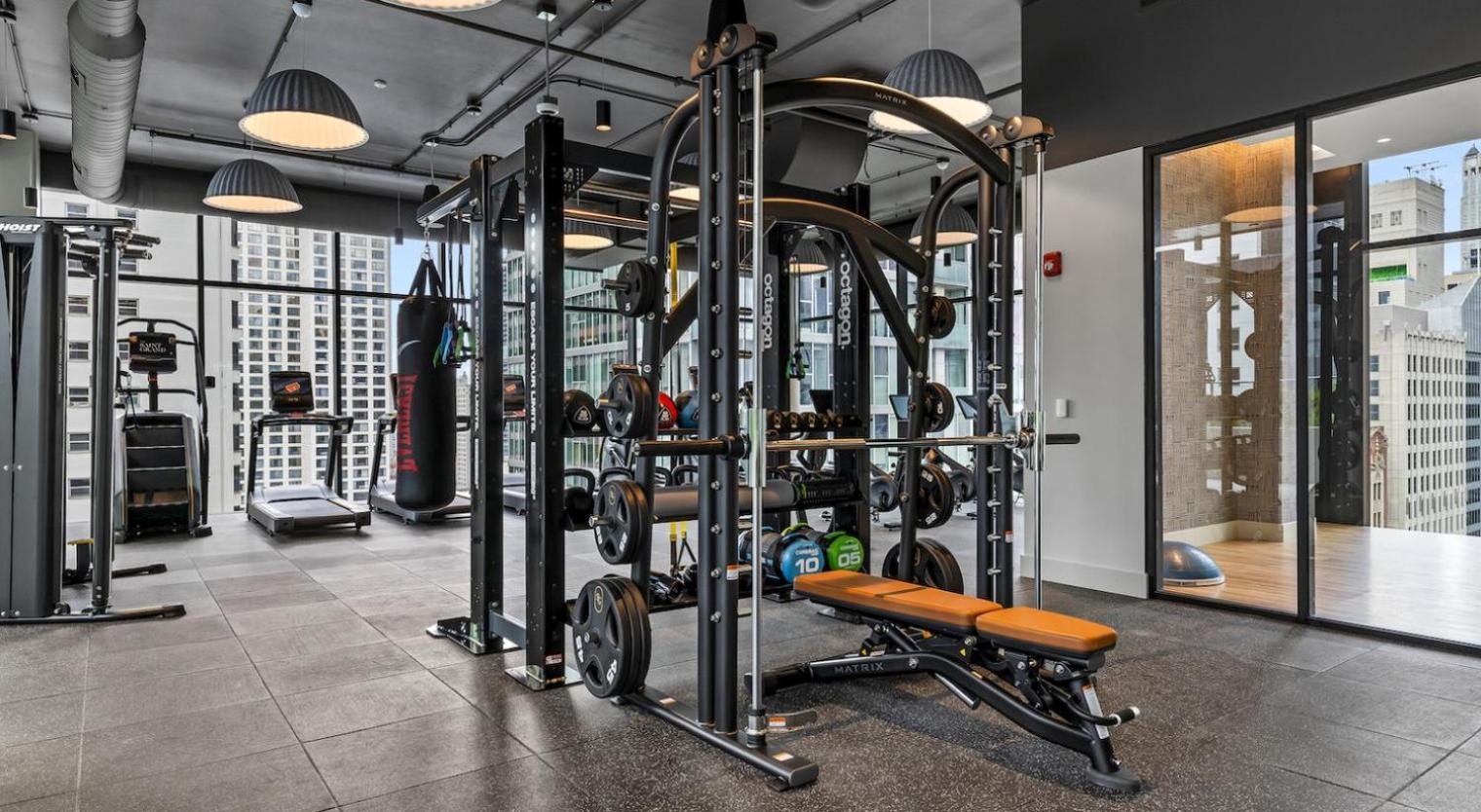 Apartment Blueground River North Balcony Pool Nr Pier Chi-1150 *