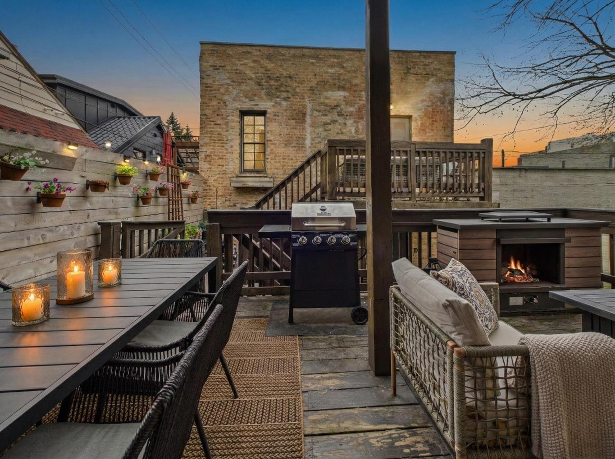 Luxe Retreat Game Room, Deck Fire Pit * Chicago