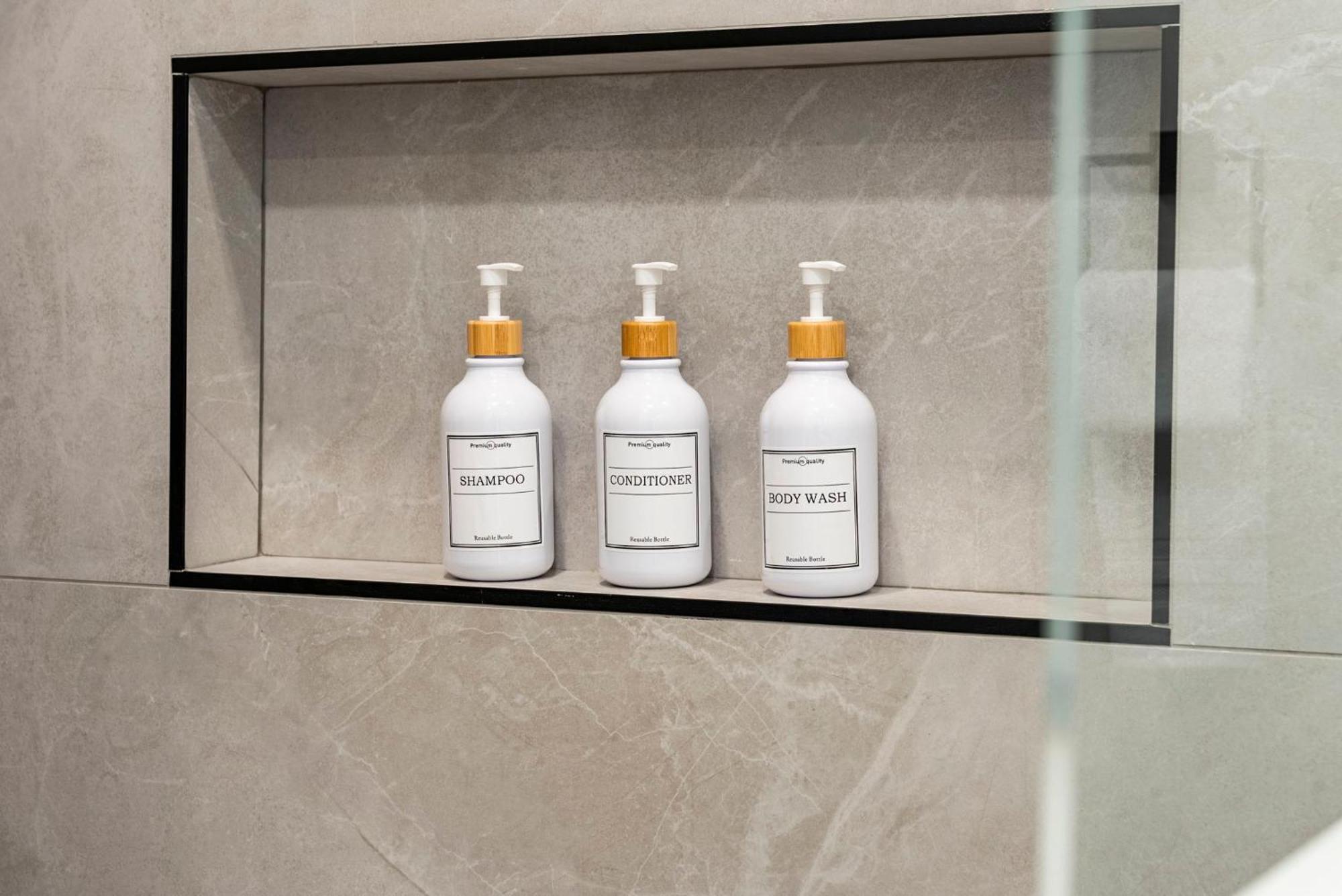 Apartment Brand New Building In The Medical District Chicago