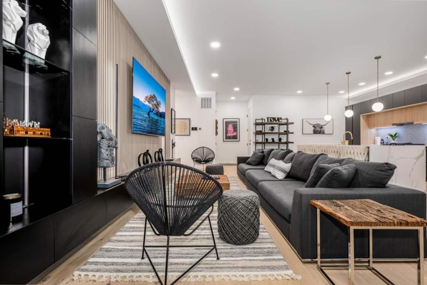 Ultra Modern Luxury - New Construction 4 Bedrooms Chicago