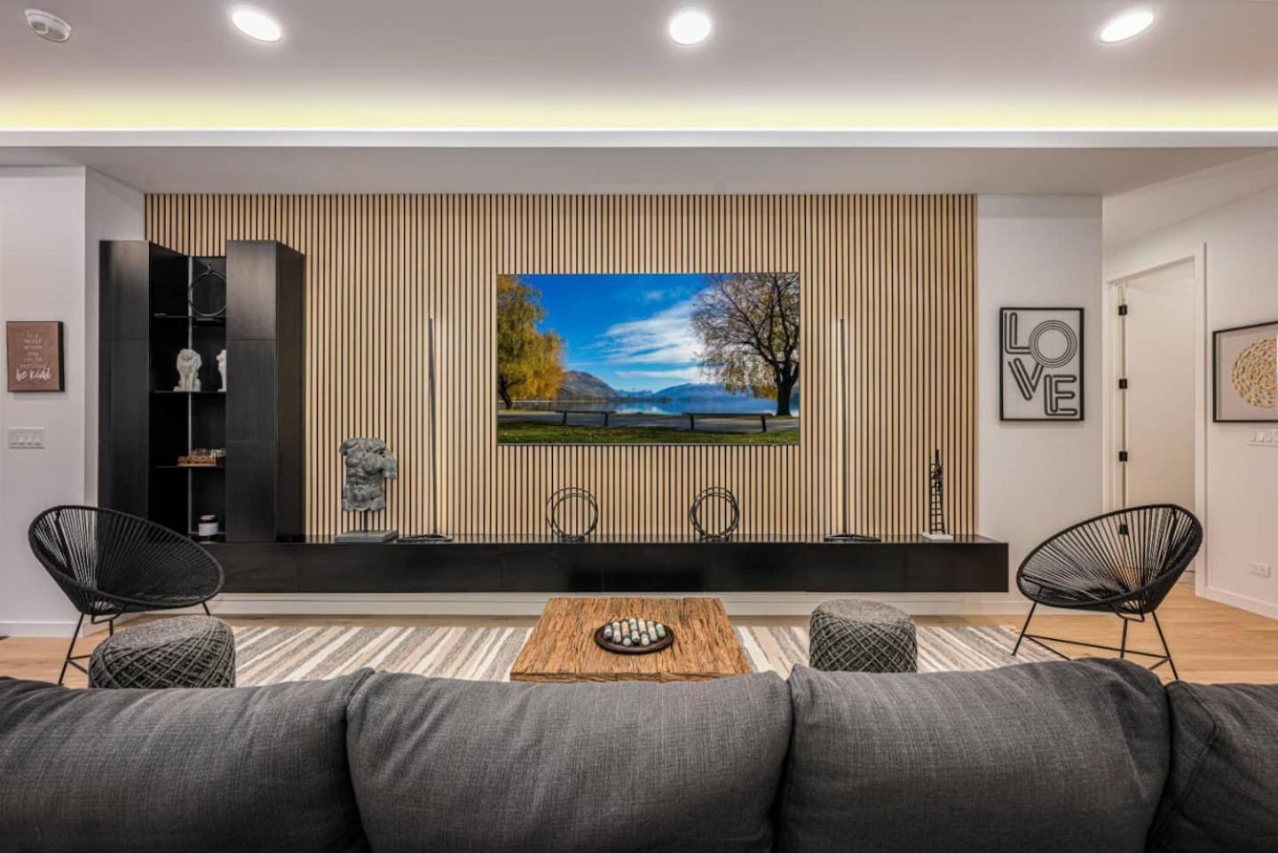 Ultra Modern Luxury - New Construction 4 Bedrooms Chicago