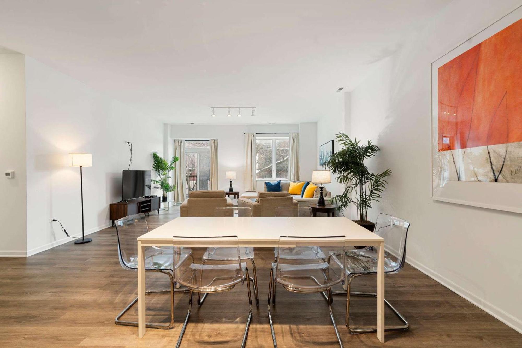 Modern 3br Near Mccormick & South Loop * Chicago